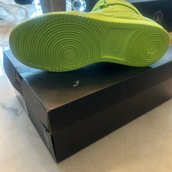 Jordan Billie Eilish High-Top Sneakers - Bright Green - Picture 2 of 5